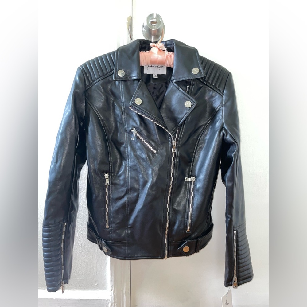 NEW KENDALL & KYLIE BLACK PLEATHER JACKET